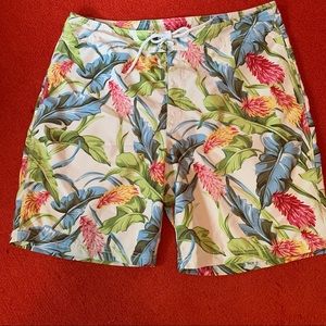 Nautica Men’s 9inch Velcro close Swim Trunks